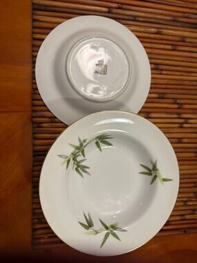 Narumi Japan Bamboo Fine Bone China Rimmed Soup Bowls Gold Trim Set of 7 VTG 8.5